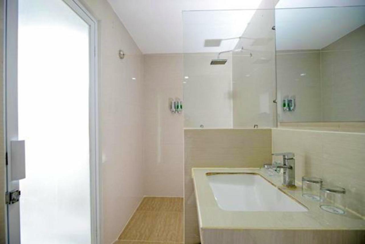 Hotel D'Season Karimun Jawa Karimunjawa Buitenkant foto